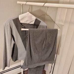 DJ Summers~Grey Blazer and Pant set size 12
